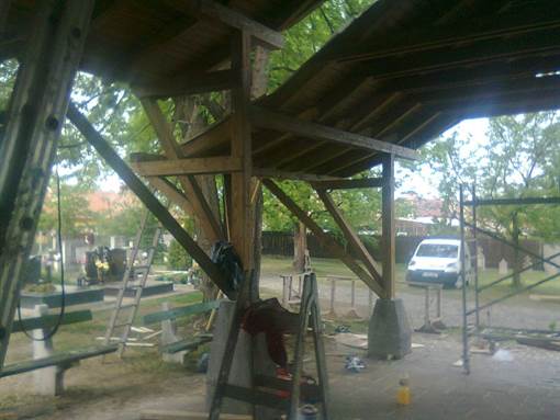 tetőgerendák alulról